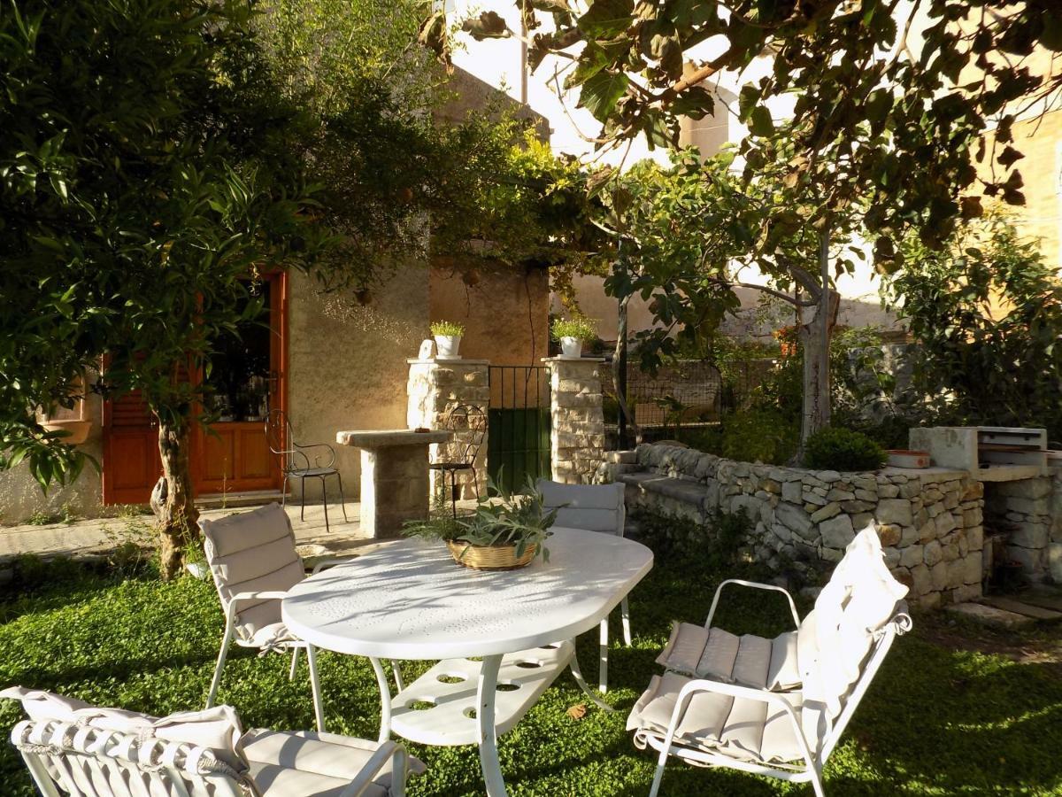 Garden&House Amore Vero 莫迪卡 外观 照片